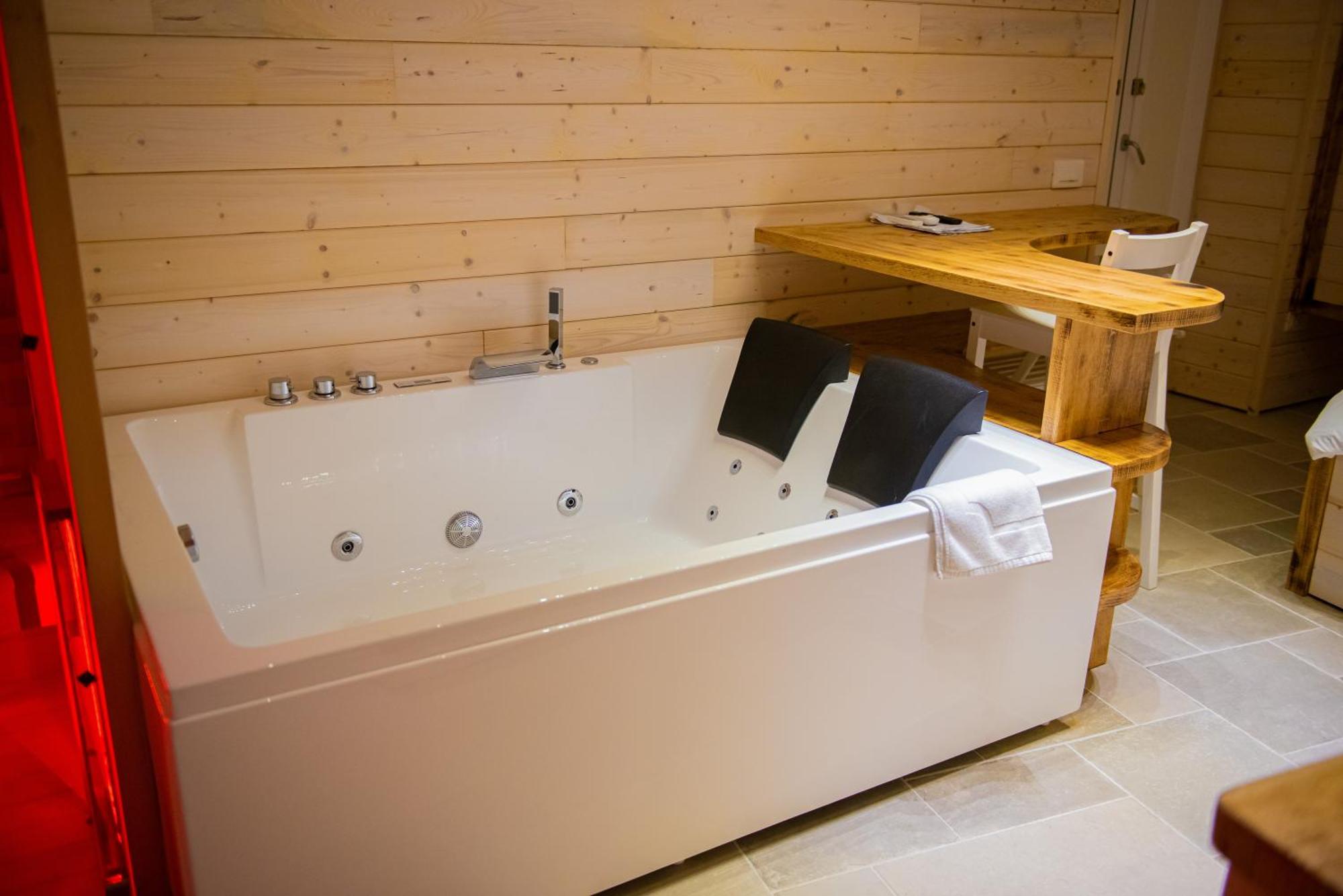 Artemide "Corte Segreta" B&B Suite Spa San Cipriano Picentino Exterior photo